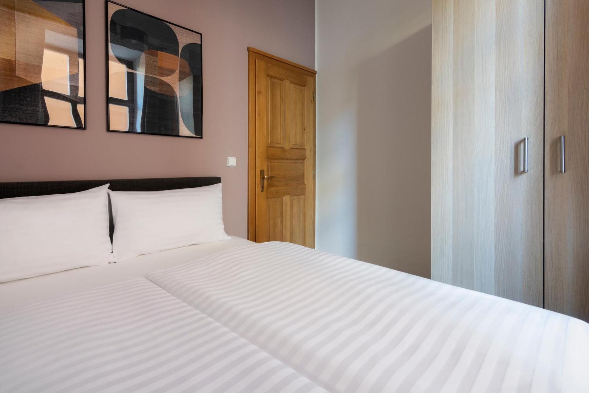 Bohemian Dreams Apartments And Suites By Dwellfort ปราก ห้อง รูปภาพ